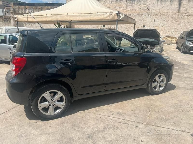 Usata Toyota Urban Cruiser 90 CV (66 kW) 2010 Nero SUV