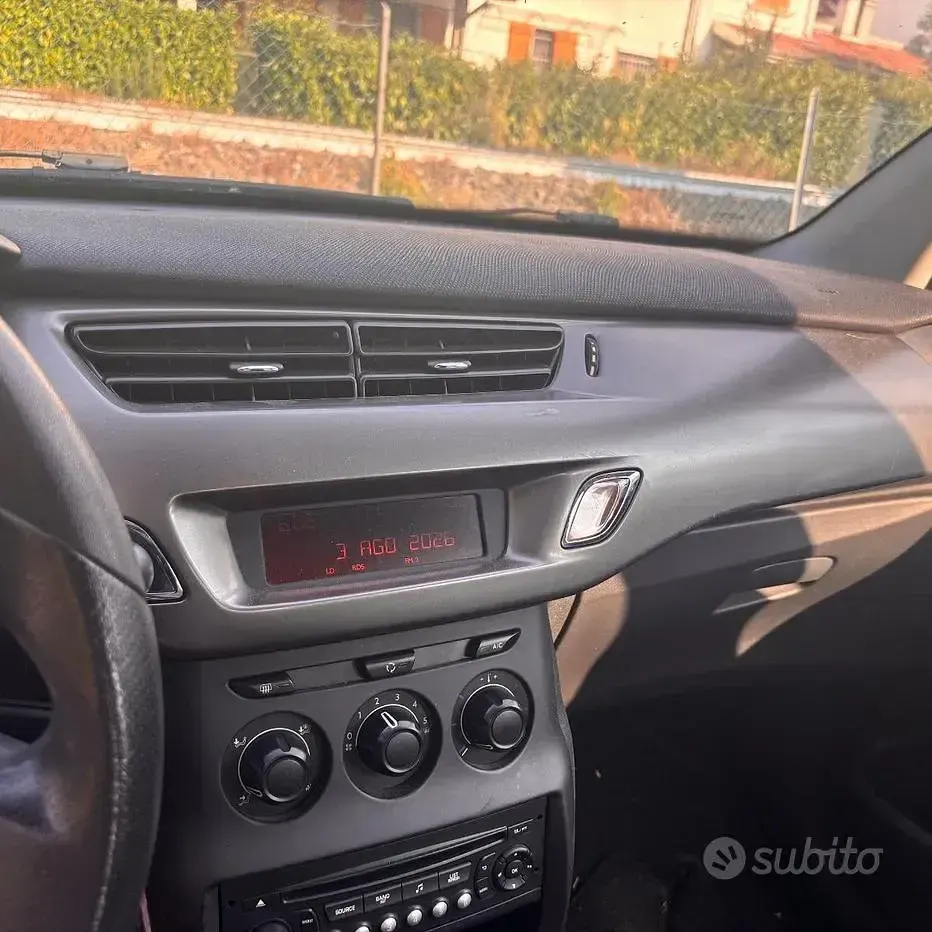 Usata Citroën C3 68 CV (50 kW) 2014 Grigio Berlina