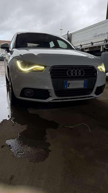 Usata Audi A1 Sportback Ambition 90 CV (66 kW) 2014 Utilitaria