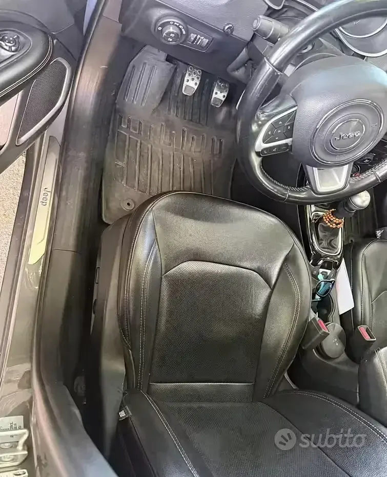 Usata Jeep Compass 120 CV (88 kW) 2020 Grigio SUV
