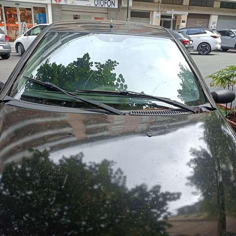 Grigio Usata 2009 Fiat Punto | 1600 € (Ottimo prezzo) - Immagine 1/4