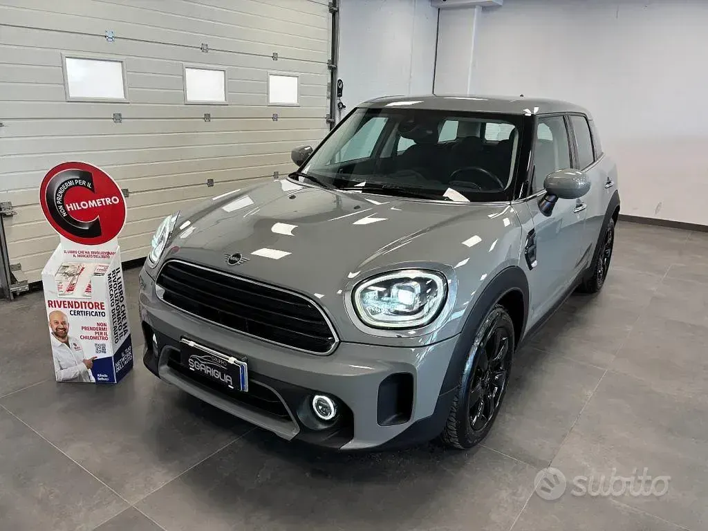 Usata Mini Countryman Hype 116 CV (85 kW) 2022 Grigio SUV
