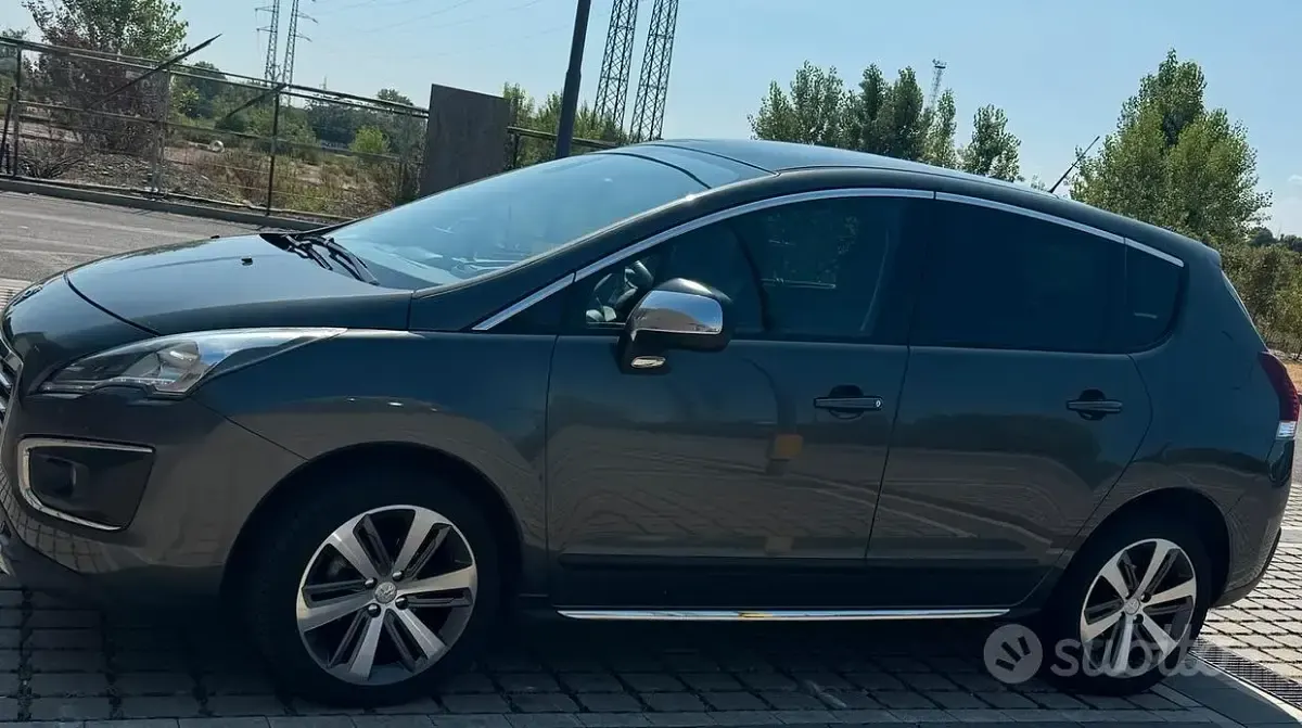 Usata Peugeot 3008 120 CV (88 kW) 2016 Grigio Station wagon