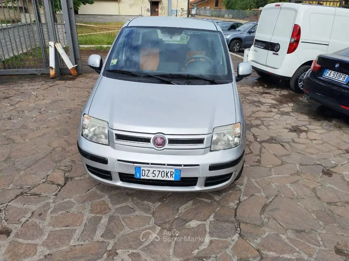 Usata Fiat Panda Dynamic 60 CV (44 kW) 2009 Gray Utilitaria