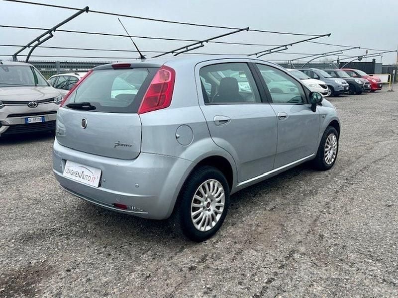 Occasion Fiat Grande Punto Active 77 ch (56 kW) 2009 Gris Citadine