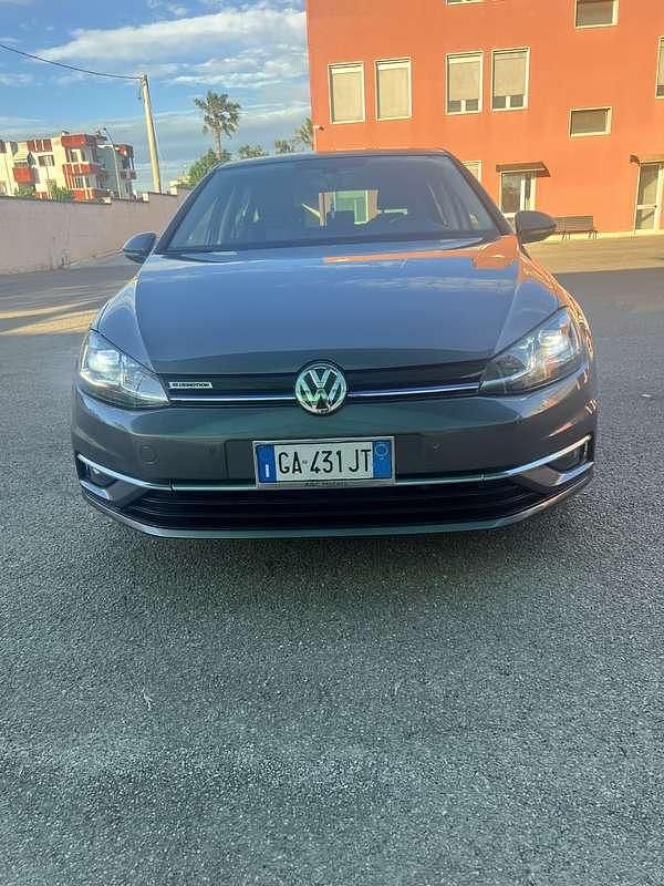 Usata VW Golf VIII Highline 131 CV (96 kW) 2020 Berlina