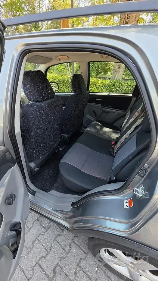 Usata Suzuki SX4 120 CV (88 kW) 2008 Grigio Station wagon