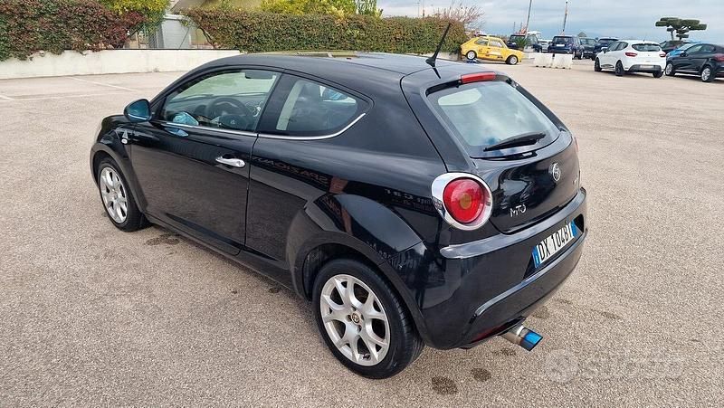 Usata Alfa Romeo MiTo Distinctive 90 CV (66 kW) 2009 Nero Utilitaria
