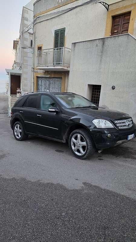 Usata Mercedes ML320 Chrome 224 CV (164 kW) 2006 SUV