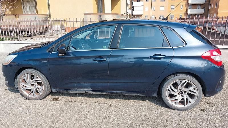 Usata Citroën C4 Exclusive 110 CV (80 kW) 2011 Blu Berlina