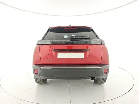 Usado Peugeot 2008 Allure 101 HP (74 kW) 2025 Vermelho SUV
