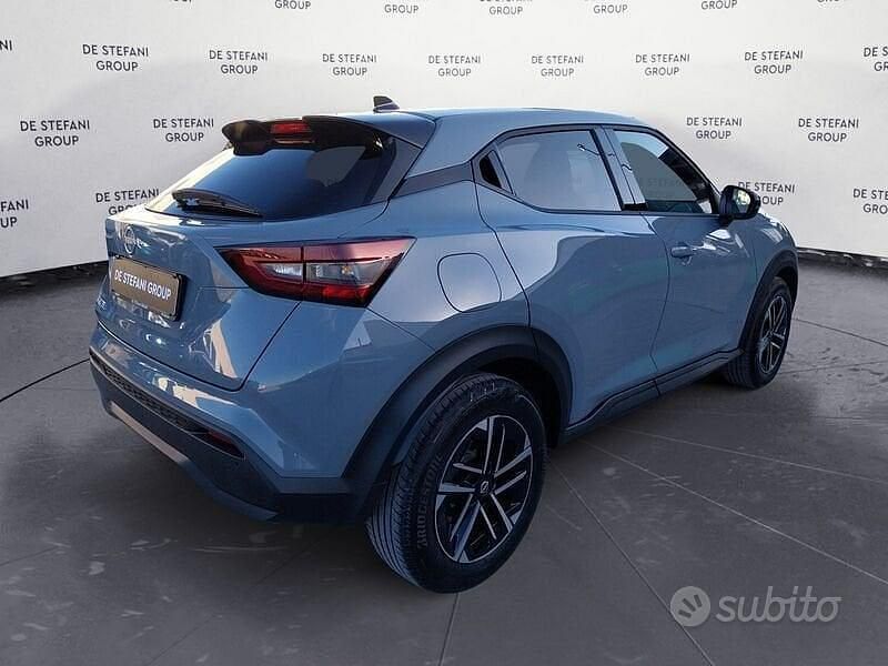 Używany Nissan Juke N-Connecta 114 KM (83 kW) 2025 Szary SUV