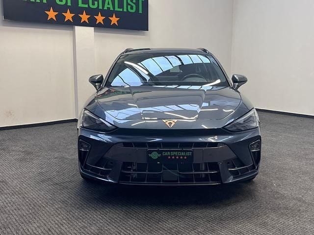 Usata Cupra Leon 150 CV (110 kW) 2025 Grigio scuro Station wagon