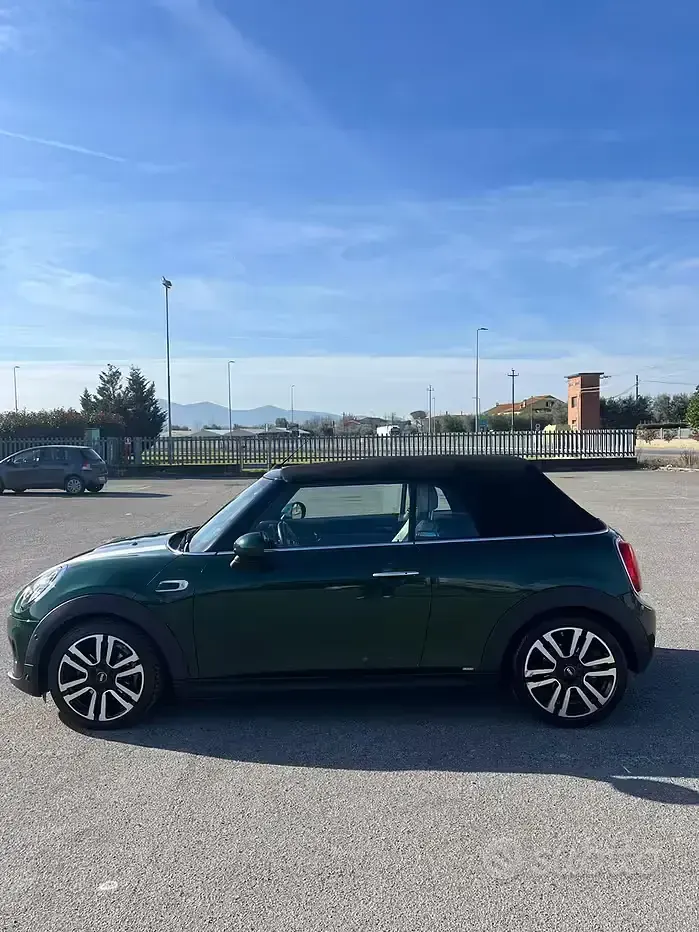 Usata Mini Cooper D Cabriolet 2018 Verde Cabrio