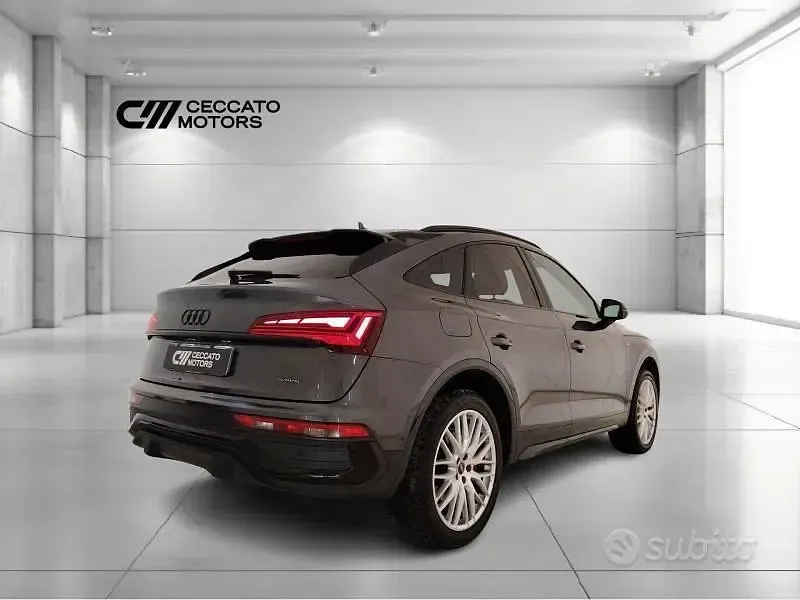 Usata Audi Q5 Sportback S-Line 265 CV (194 kW) 2022 Grigio SUV