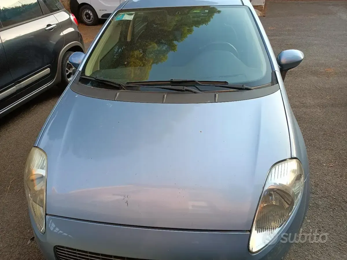 Usata Fiat Grande Punto 77 CV (56 kW) 2006 Bluazzurro Utilitaria