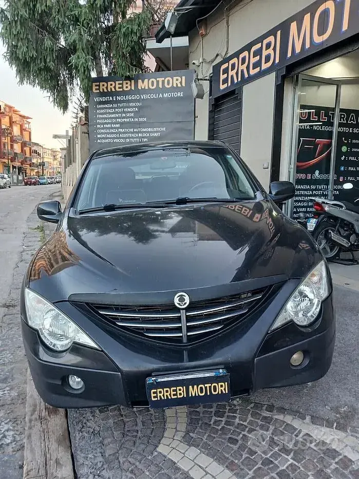 Usata SsangYong Kyron 141 CV (103 kW) 2007 Nero SUV