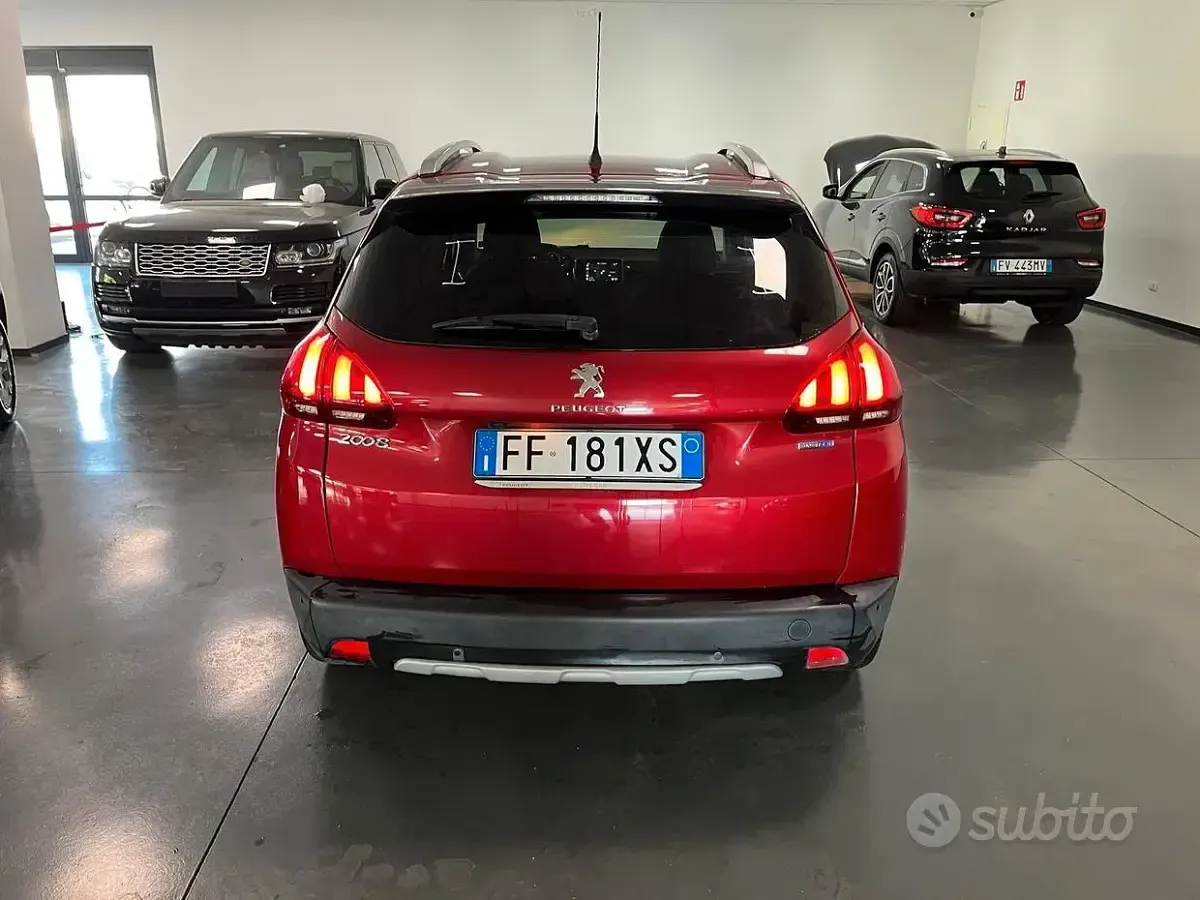 Käytetty Peugeot 2008 Allure 120 HP (88 kW) 2016 Punainen Katumaasturi