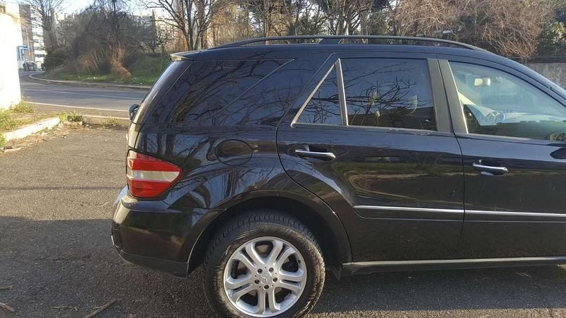 Usado Mercedes ML500 306 CV (225 kW) 2006 SUV