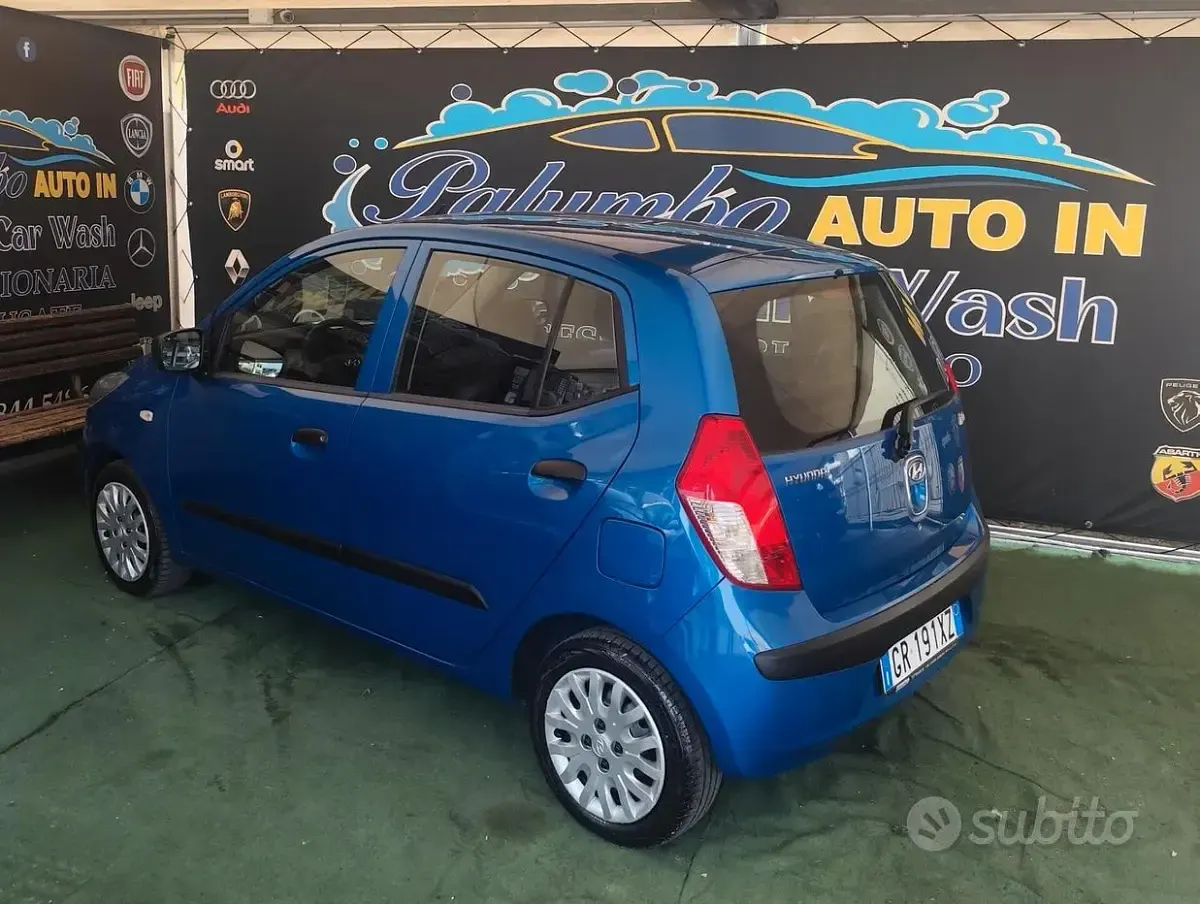 Używany Hyundai i10 67 KM (49 kW) 2010 Niebieski Hatchback