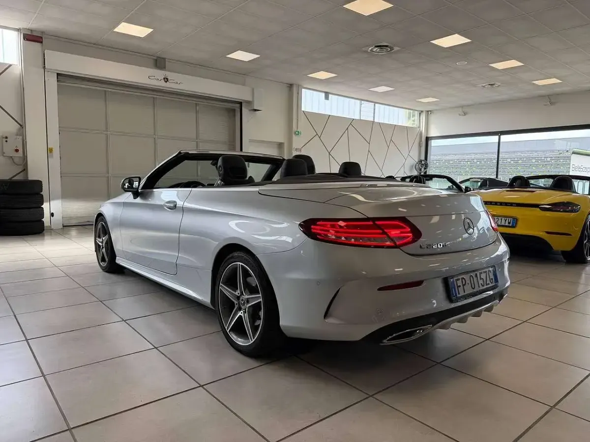 Usata Mercedes C220 Premium 170 CV (125 kW) 2017 Argento Cabrio