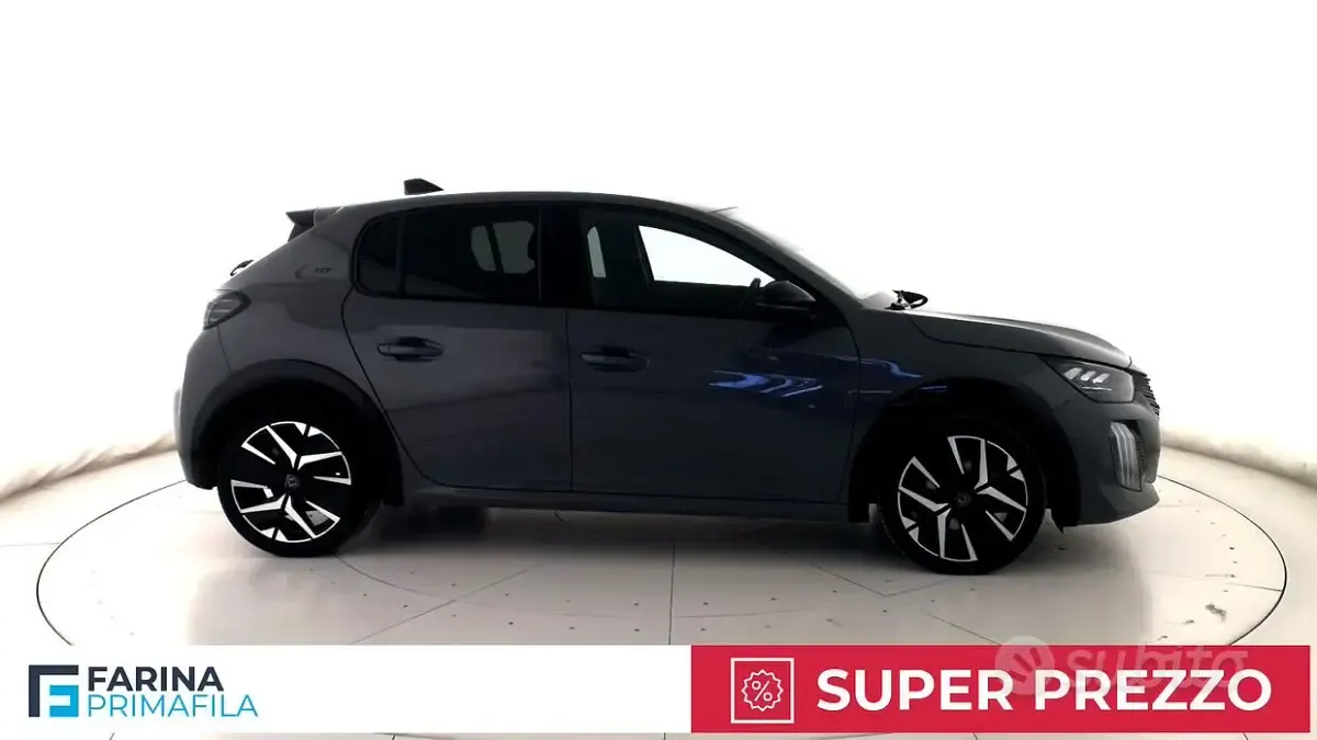 Usata Peugeot 208 GT 101 CV (74 kW) 2024 Grigio Utilitaria