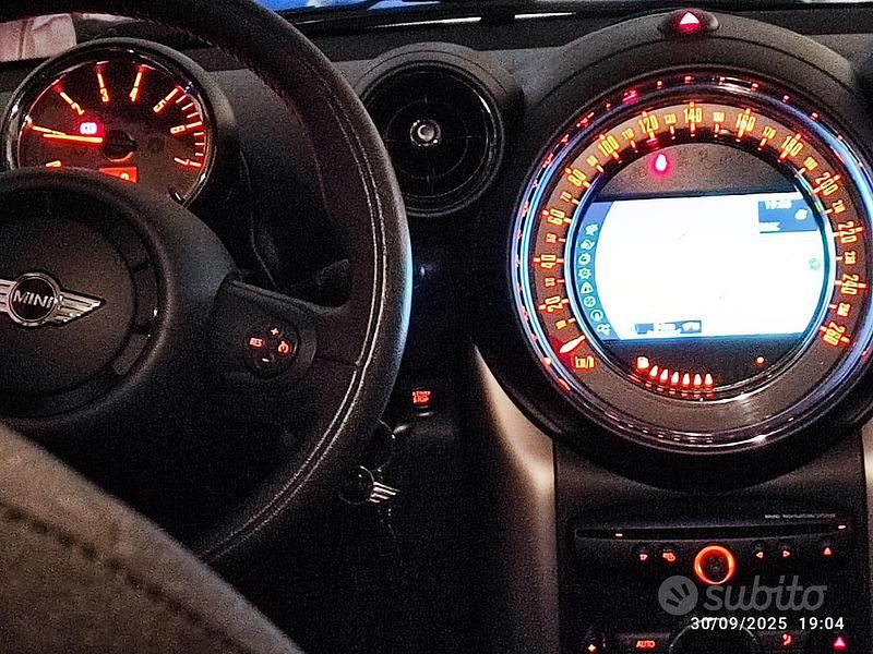 Usata Mini Countryman 122 CV (89 kW) 2016 Nero SUV