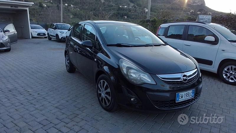 Usata Opel Corsa 75 CV (55 kW) 2014 Nero Berlina