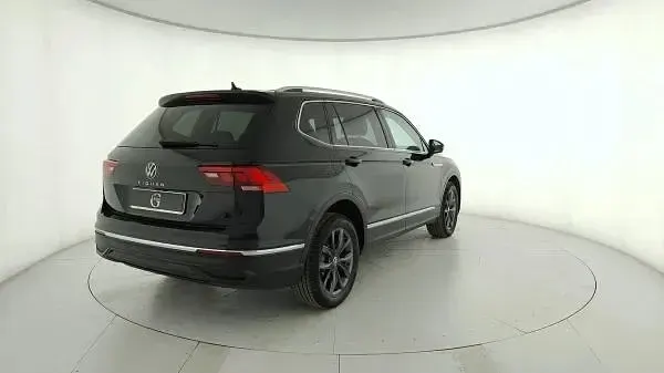Usata VW Tiguan Allspace Elegance 150 CV (110 kW) 2022 Nero SUV