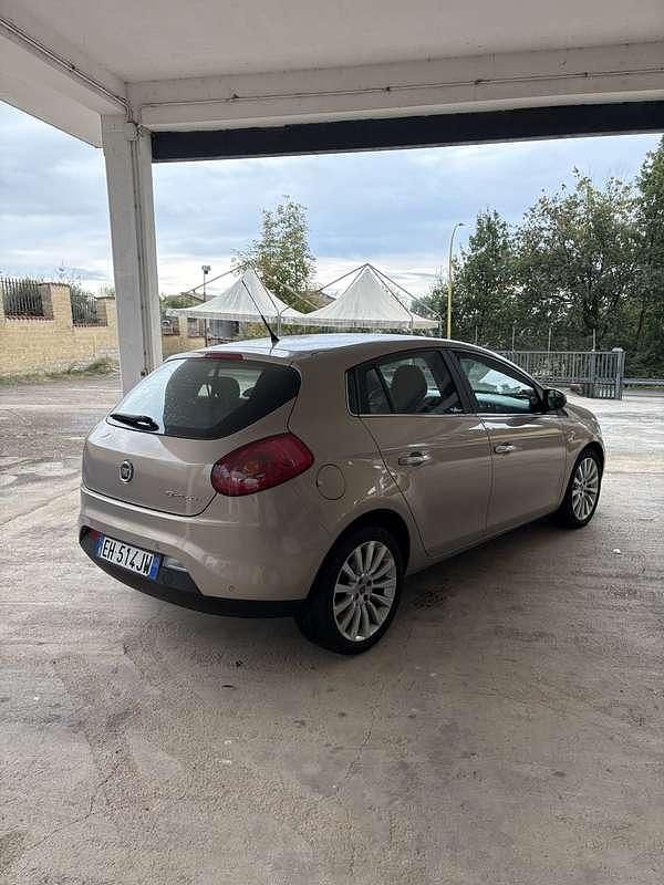 Usata 2011 Fiat Bravo Emotion Due volumi | 3000 € (Buon prezzo) - Immagine 1/4