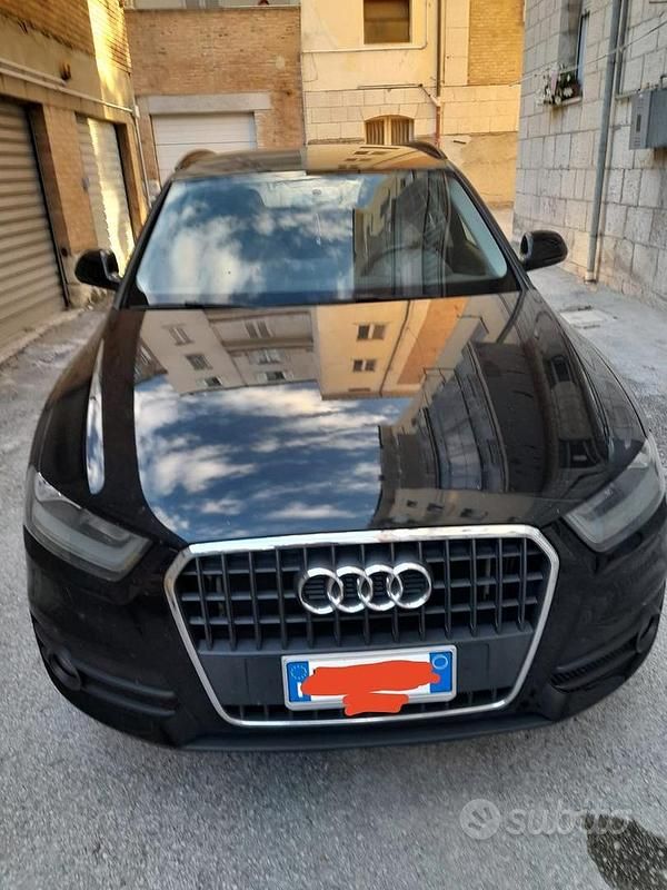 Usata Audi Q3 Comfort 140 CV (102 kW) 2012 Nero SUV
