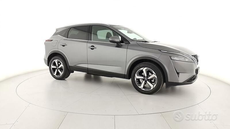 Usata Nissan Qashqai N-Connecta 140 CV (102 kW) 2022 Grigio SUV