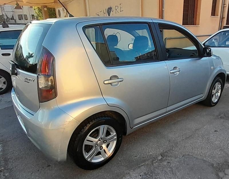 Usata Subaru Justy 69 CV (50 kW) 2009 Argento Utilitaria