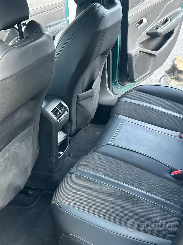 Usata Peugeot 308 Allure 2025 Verde Station wagon