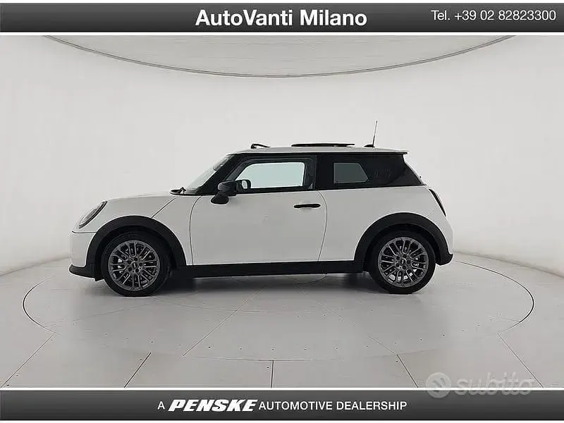 Usata Mini Cooper Classic 150 kW (204 CV) 2025 Bianco Utilitaria