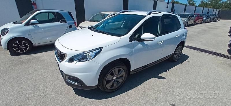 Usata Peugeot 2008 82 CV (60 kW) 2019 Bianco SUV
