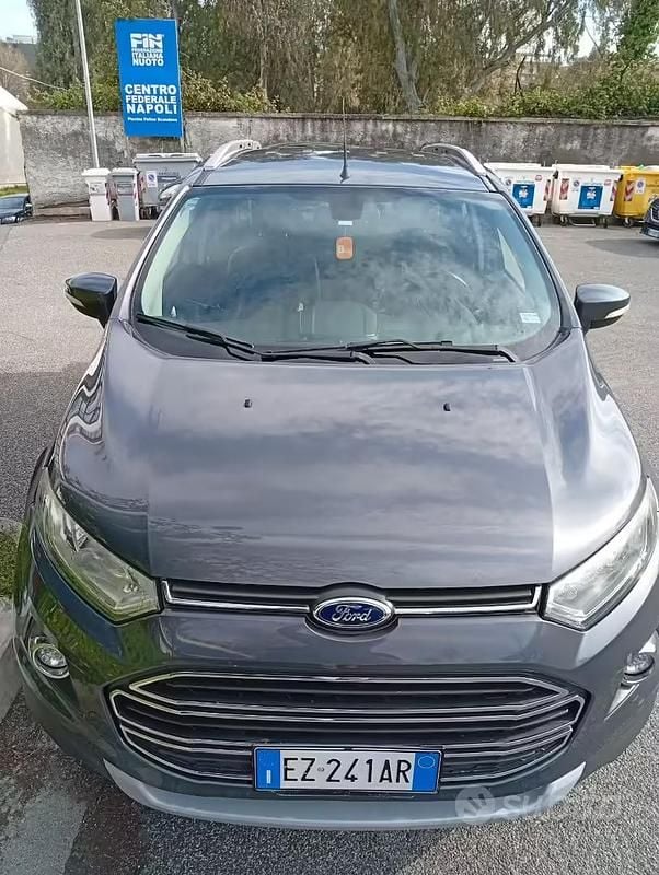 Usata Ford Ecosport Titanium S 125 CV (91 kW) 2015 Grigio SUV