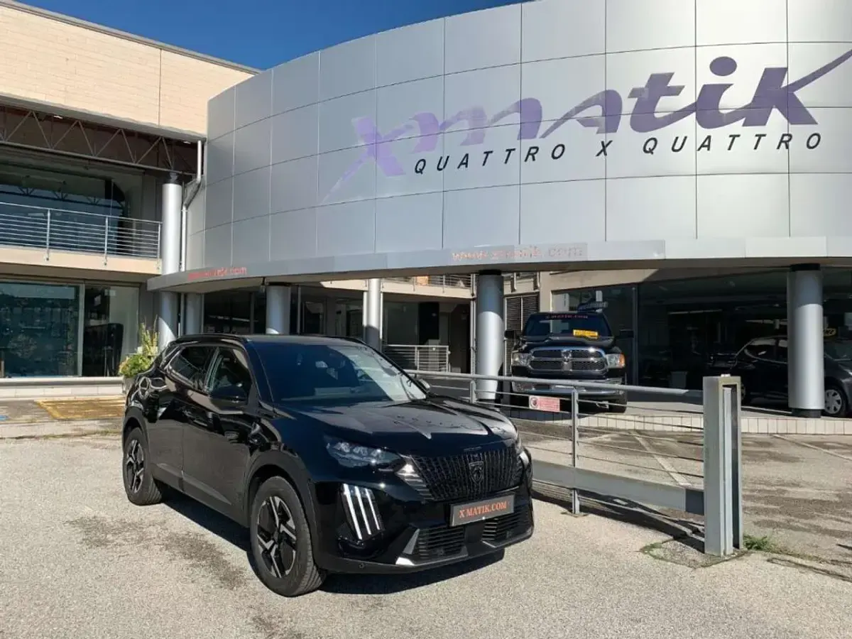 Usata Peugeot 2008 GT 131 CV (96 kW) 2024 Nero SUV