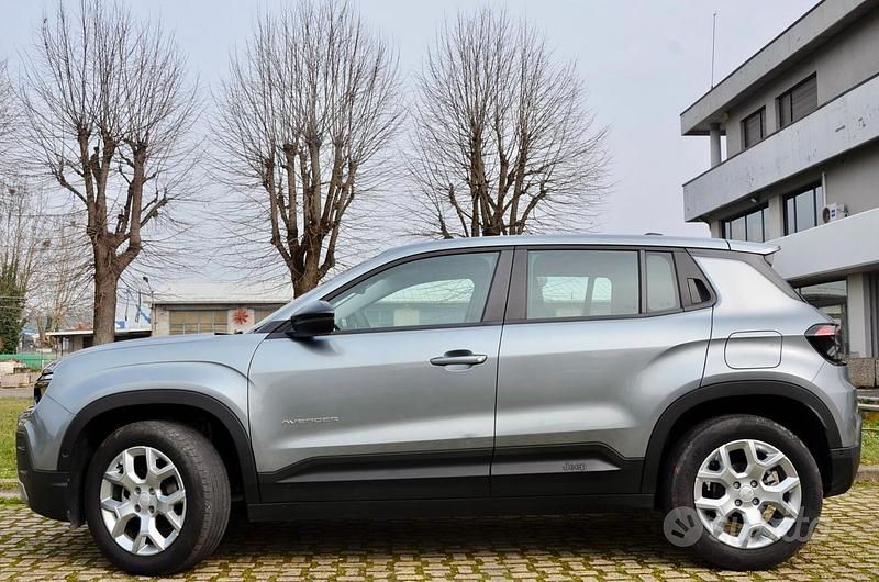 Usata Jeep Avenger Altitude 101 CV (74 kW) 2023 Grigio SUV