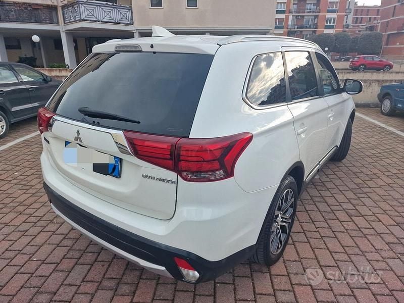 Usata Mitsubishi Outlander 2017 Bianco SUV