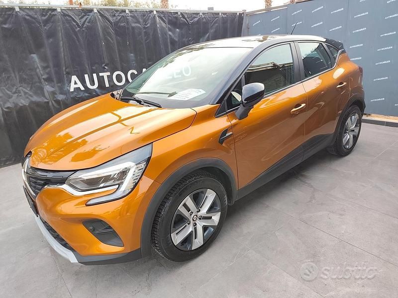 Usata Renault Captur 101 CV (74 kW) 2021 Marrone SUV