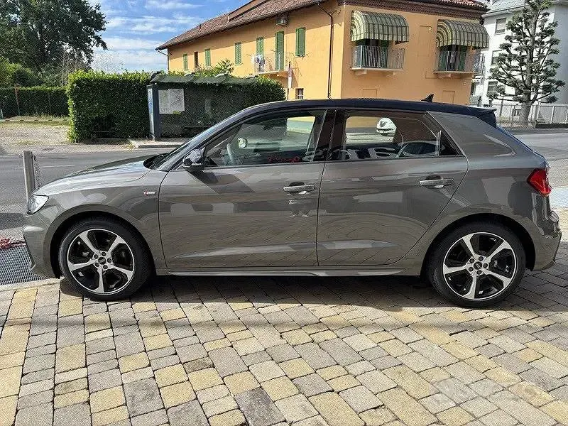 Nuova Audi A1 Sportback S-Line 116 CV (85 kW) 2026 Grigio Utilitaria