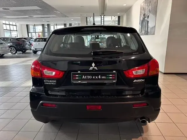Usata Mitsubishi ASX Invite 149 CV (109 kW) 2011 Marrone SUV