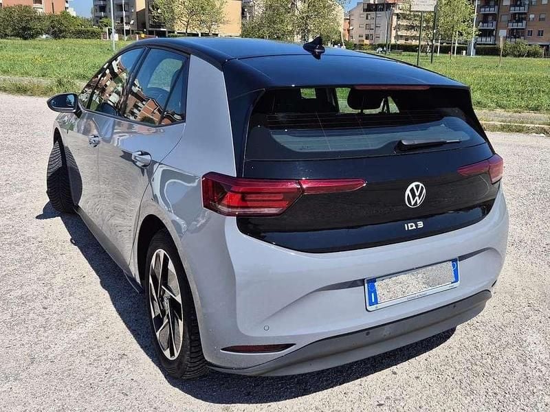 Usata VW ID.3 Active 69 kW (95 CV) 2023 Grigio Utilitaria