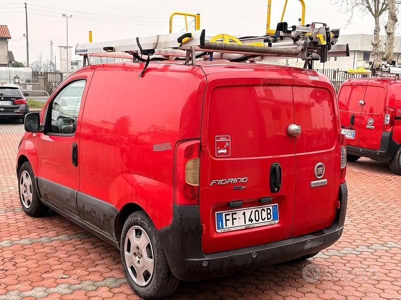 Usata Fiat Fiorino 95 CV (69 kW) 2016 Rosso Monovolume