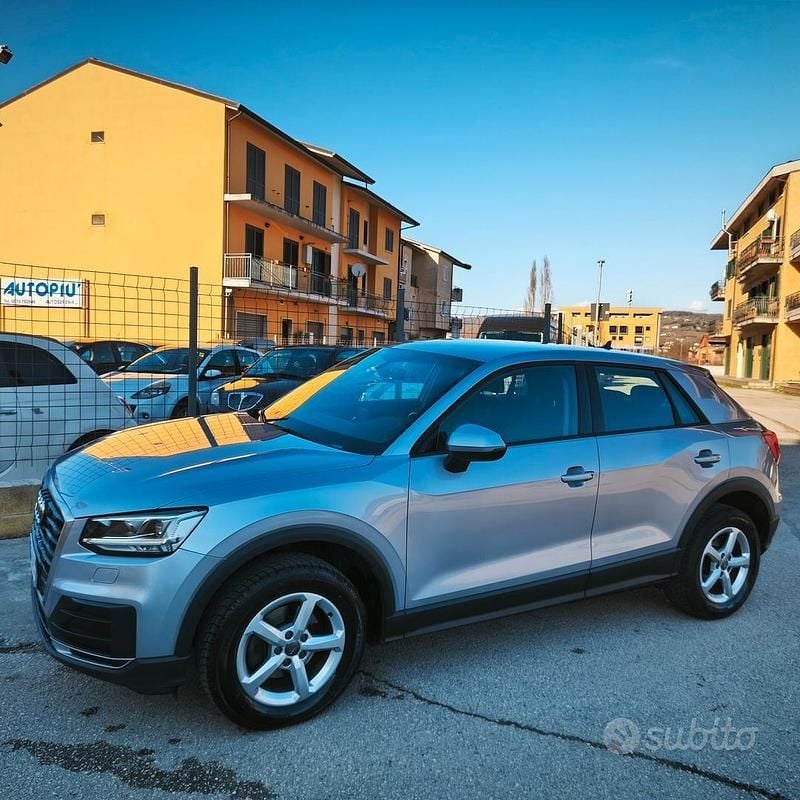 Usata Audi Q2 Business 115 CV (84 kW) 2019 Grigio SUV