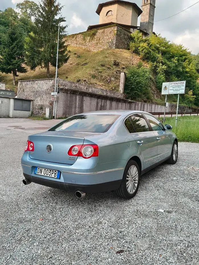 Usata VW Passat Highline 250 CV (183 kW) 2008 Berlina