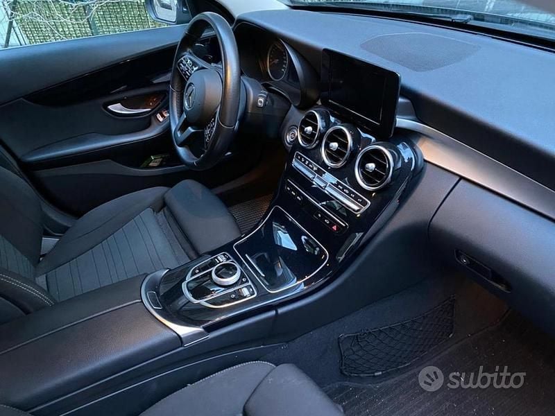 Usata Mercedes C220 194 CV (142 kW) 2019 Nero Berlina