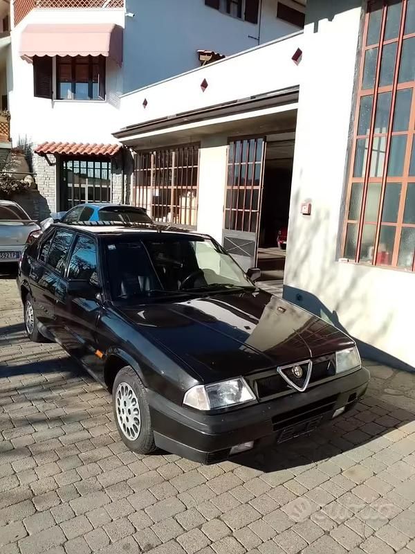 Usata Alfa Romeo 33 88 CV (64 kW) 1994 Nero Berlina
