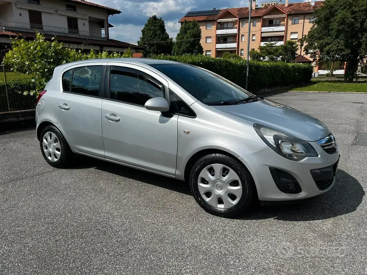 Usata Opel Corsa 120 CV (88 kW) 2014 Grigio Utilitaria